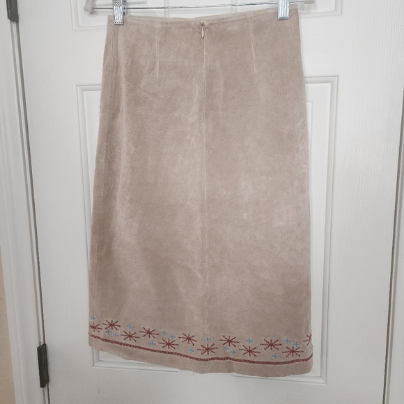 Arden B. Genuine Leather Embroidered Skirt Vintage NWT - Picture 5 of 9